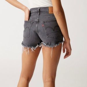 Levi’s 501 original cut off denim short in dark grey